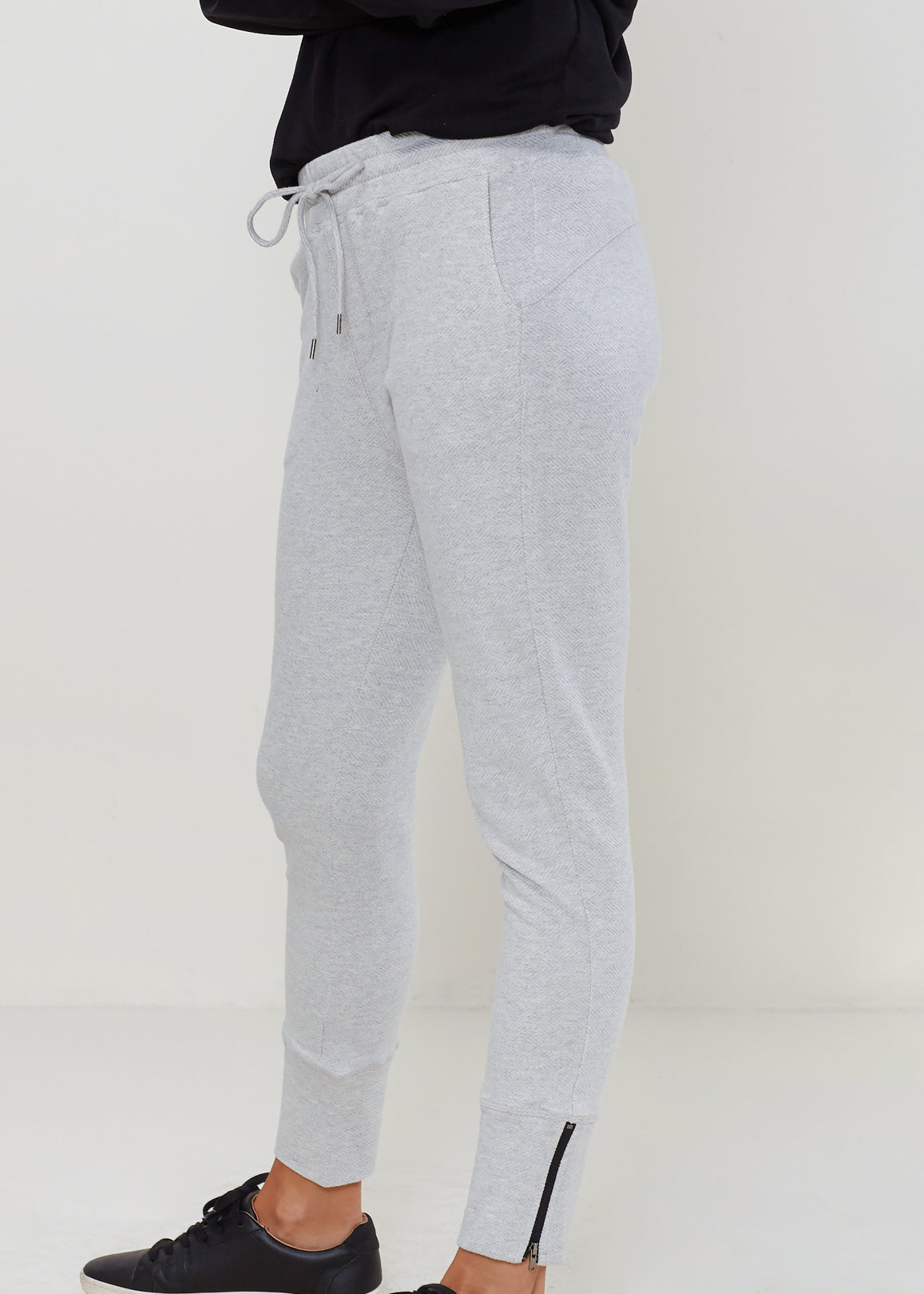 Jogger Pants In Heather Grey