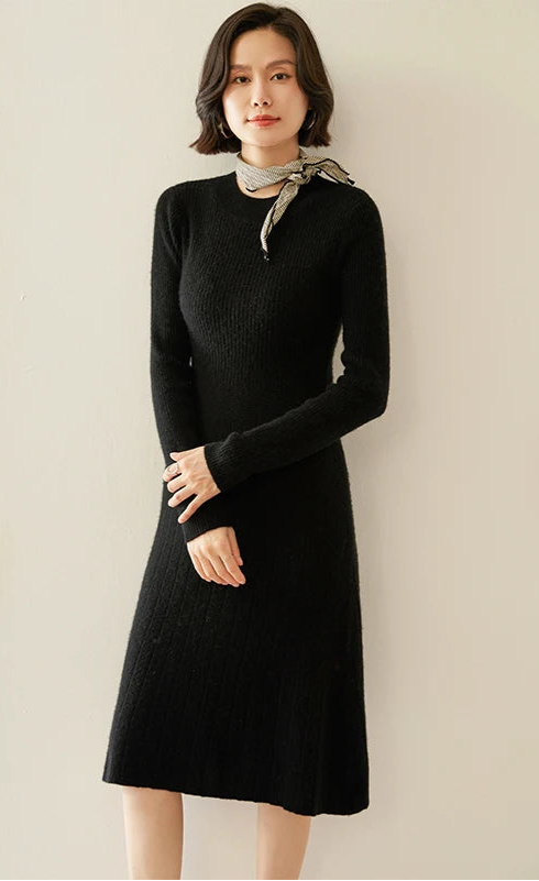 Long Cashmere Mock-Neck Slim Dress